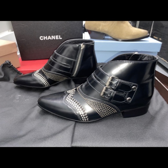 GIVENCHY studded boots - Picture 12 of 12